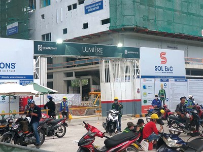 Dự án Lumière Riverside (Thủ Đức, TP.HCM) đã cất nóc, dự kiến bàn giao nhà cho khách vào cuối năm 2023. Ảnh: Lê Toàn