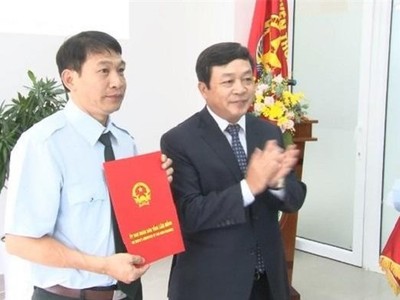 Ông Nguyễn Ngọc Ánh (áo trắng) làm Chánh Thanh tra tỉnh Lâm Đồng từ tháng 6/2019. Ảnh: TL