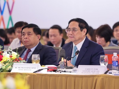 Thủ tướng Phạm Minh Chính phát biểu tại Diễn đàn Doanh nghiệp Việt Nam thường niên sáng 19/3. (Ảnh: Nhật Bắc)