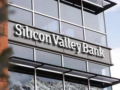 Silicon Valley Bank (Mỹ) sụp đổ do bị mất niềm tin đột ngột, dẫn đến tình trạng bị khách hàng rút tiền ồ ạt. Ảnh: deseret news
