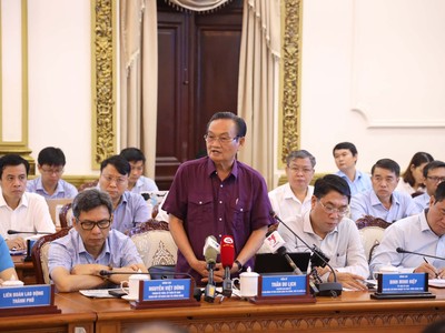 Chuyên gia kinh tế Trần Du Lịch cho rằng doanh nghiệp có niềm tin, đầu tư trở lại, kinh tế mới tăng trưởng. Ảnh: Thành Nhân