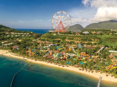 Khánh Hòa đã từng bước phát triển thành một điểm đến du lịch nghỉ dưỡng biển cao cấp, vui chơi giải trí biển hấp dẫn.