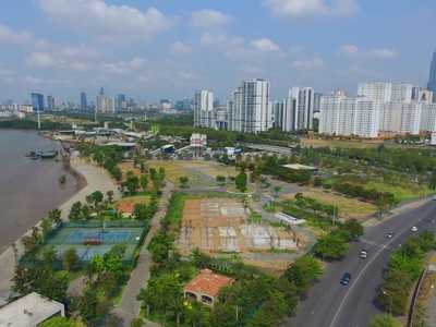 Thị trường bất động sản TP.HCM đóng băng.