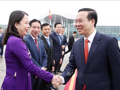 Chủ tịch nước Võ Văn Thưởng lên đường thăm chính thức CHDCND Lào (Ảnh: TTXVN)