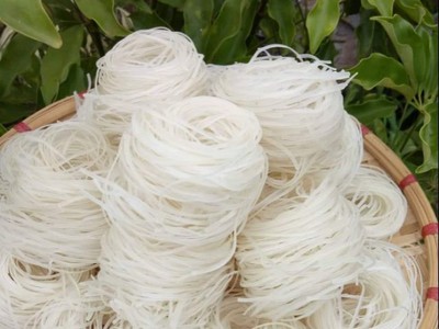 Phở, bún của Việt Nam bị EC theo dõi dư lượng thuốc trừ sâu.