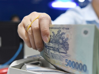 Hỗ trợ vốn cho bất động sản, nhưng cần đảm bảo an toàn cho hệ thống ngân hàng. Ảnh: Dũng Minh