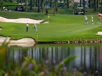 Hà Nội phát triển du lịch golf, “trải thảm đỏ” đón khách "nhà giàu" 