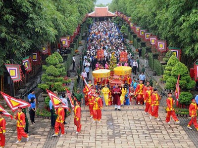 Đất tổ Phú Thọ hút khách dịp lễ 30/4 - 1/5 