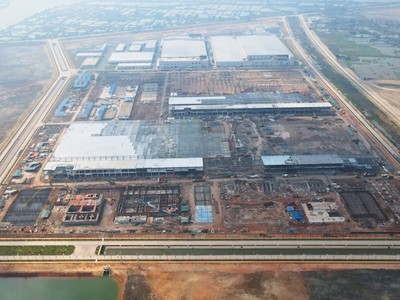 Dự án Công nghệ tế bào quang điện Jinko Solar Việt Nam có tổng mức đầu tư gần 500 triệu USD đang được đầu tư xây dựng tại KCN Sông Khoai, TX. Quảng Yên, tỉnh Quảng Ninh.