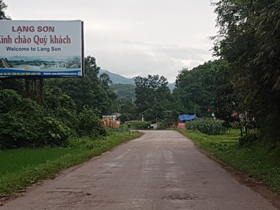 Một đoạn Quốc lộ 4B qua Lạng Sơn.