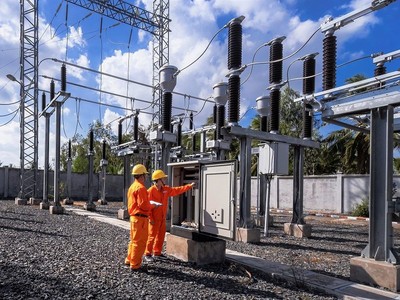 Giá bán điện cho ngành sản xuất được chia theo cấp điện áp và khung giờ thấp - cao điểm và bình thường.