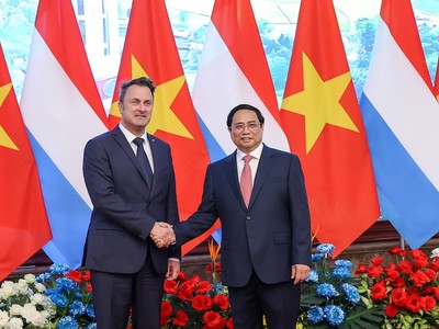 Sau lễ đón chính thức sáng ngày 4/5, Thủ tướng Phạm Minh Chính đã có cuộc hội đàm với Thủ tướng Xavier Bettel (Ảnh: Nhật Bắc)