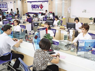 Tạo hành lang đầy đủ để ngân hàng gia tăng cho vay trực tuyến sẽ góp phần đẩy lùi tín dụng đen 