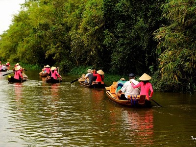 Du khách trải nghiệm khu du lịch sinh thái Gáo Giồng - Đồng Tháp