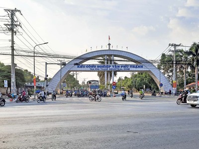 Hậu Giang định hướng phát triển 3 vùng sinh thái công nghiệp với nhiều cơ chế để thu hút đầu tư. Trong ảnh: Khu công nghiệp Tân Phú Thạnh - giai đoạn I (huyện Châu Thành A, tỉnh Hậu Giang)