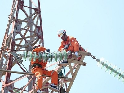 Tiêu thụ điện miền Bắc tiếp tục tăng mạnh trong nắng nóng