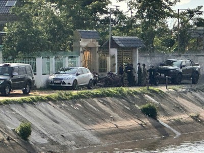 Khám xét nhà Thảo "lụi"