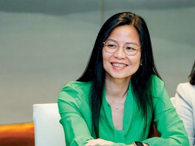 Bà Nguyễn Thúy Hạnh, Phó tổng giám đốc phụ trách Khối Khách hàng thương mại, doanh nghiệp và định chế tài chính, Ngân hàng TNHH MTV Standard Chartered Việt Nam