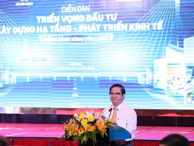 Chủ tịch UBND TP.Cần Thơ Trần Việt Trường đề xuất thực hiện một loạt dự án đòn bẩy thúc đẩy phát triển vùng ĐBSCL