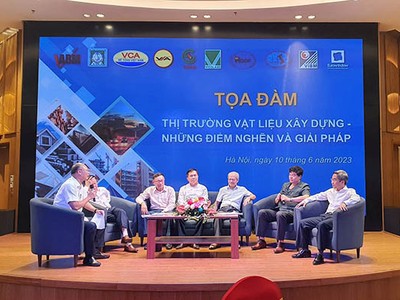 Tiêu thụ vật liệu xây dựng "ế ẩm"vì cầu yếu, thị trường bất động sản đóng băng.