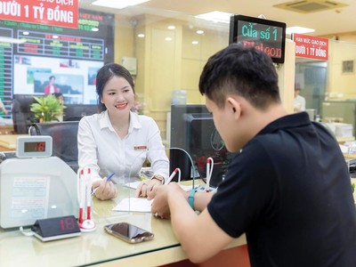 Nhiều doanh nghiệp đang rơi vào tình trạng khó khăn và mong muốn lãi suất cho vay tiếp tục giảm. Ảnh: Dũng Minh 