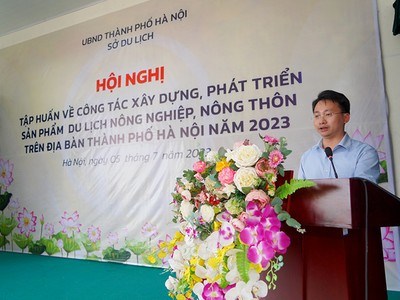 Phó Giám đốc Sở Du lịch Hà Nội Trần Trung Hiếu phát biểu tại Hội nghị.
