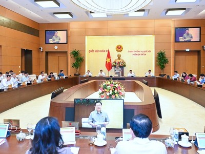 Phiên họp sáng 12/7 của Ủy ban Thường vụ Quốc hội.