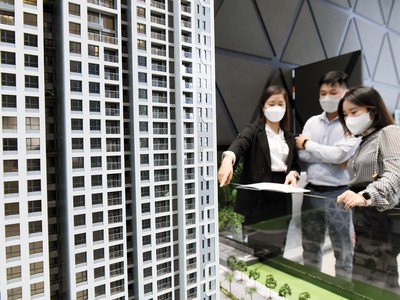 Thị trường địa ốc xuất hiện tín hiệu hồi phục, tâm lý người mua cũng hào hứng hơn. Ảnh: Dũng Minh 