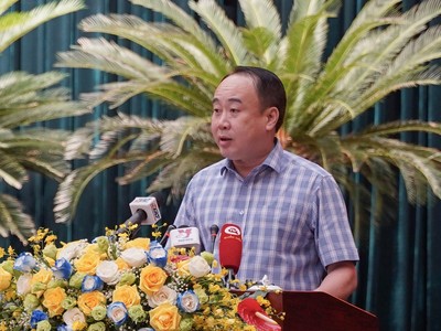 Ông Nguyễn Sỹ Hiệp, Phó Chủ nhiệm Văn phòng Chính phủ đã công bố quyết định 850/QĐ-TTg của Thủ tướng về việc thành lập Ban Chỉ đạo triển khai thực hiện Nghị quyết số 98. Ảnh: Thuận Văn