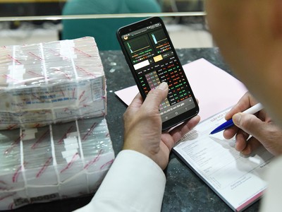 Thanh khoản trên thị trường chứng khoán đang tăng dần