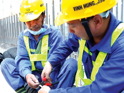 Dù nhu cầu thép và giá còn rất thấp nhưng cổ phiếu thép đã tăng bằng lần kể từ đáy