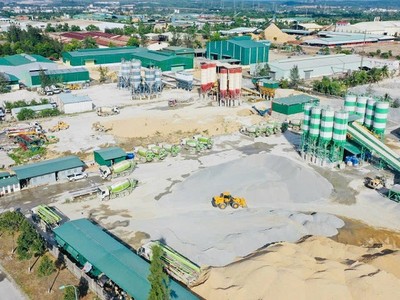 Trạm bê tông xây dựng không giấy phép.