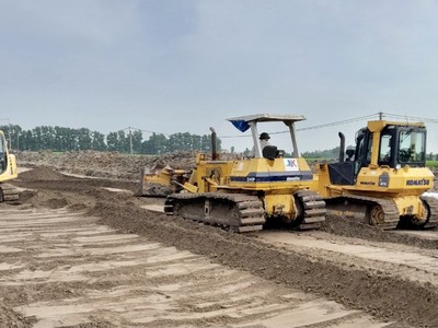 Dự án xây dựng đường trục Đông-Tây là 1 trong 4 dự án được đề nghị bổ sung vốn đầu tư công ngân sách Trung ương