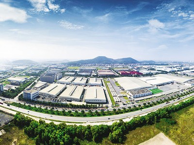 Vốn đầu tư nước ngoài vào các khu công nghiệp, khu kinh tế chiếm 35 - 40% tổng vốn đầu tư đăng ký tăng thêm của cả nước.