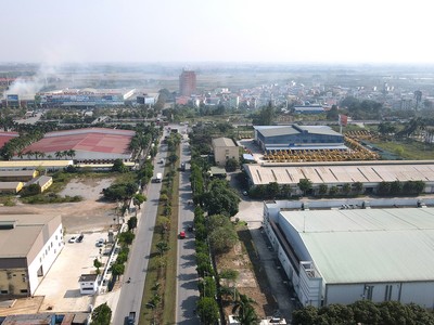 Tại phía Bắc, nhu cầu về đất công nghiệp, nhà xưởng, kho bãi đang tăng nhanh. Ảnh: Dũng Minh 