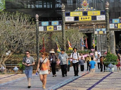 Đại Nội (Thừa Thiên-Huế) là một trong những điểm tham quan ưa thích của du khách châu Âu. Ảnh: Minh Đức/TTXVN