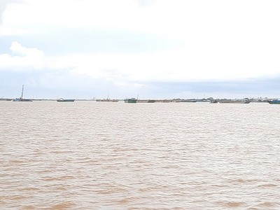 Chủ tịch UBND tỉnh An Giang chỉ đạo quản lý chặt chẽ nguồn cát 