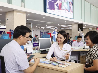 Tín dụng tăng thấp hơn so cùng kỳ năm trước phản ánh khó khăn chung về sức hấp thụ vốn của nền kinh tế. Ảnh: Đ.T 