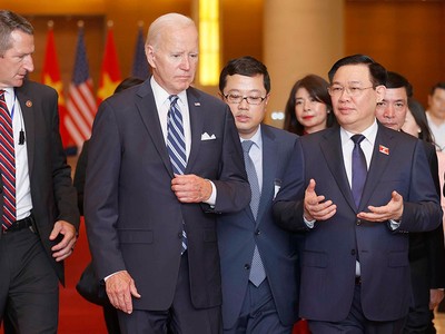 Chủ tịch Quốc hội Vương Đình Huệ hội kiến Tổng thống Hoa Kỳ Joe Biden (Ảnh: Phạm Thắng) 