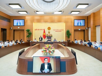 Phiên họp sáng 18/9 của Ủy ban Thường vụ Quốc hội.