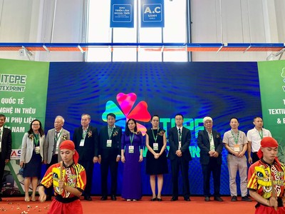 Khai mạc Triển lãm quốc tế thiết bị, công nghệ in thêu, sản phẩm và nguyên phụ liệu Dệt may tại Việt Nam - ITCPE - VietNam Texprint 2023.