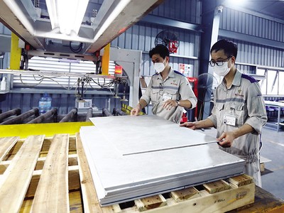 Cần có các chính sách mang tính khuyến khích để thay đổi hành vi trong tiêu dùng, đầu tư và sản xuất - kinh doanh.