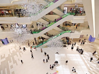 Lotte Mall West Lake Hanoi đã chính thức khai trương cuối tuần qua.