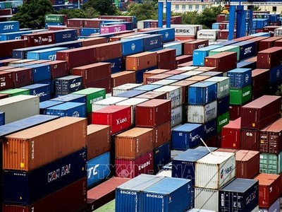 Nhập khẩu hàng hóa từ đầu năm đến 15/9 giảm gần 40 tỷ USD.