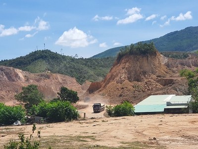 Bình Định giám sát chặt chẽ hoạt động của loạt mỏ khoáng sản 