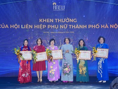 Những “bông hồng" trên thương trường Việt
