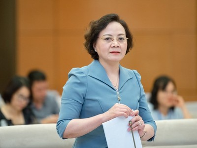 Bộ trưởng Bộ Nội vụ Phạm Thị Thanh Trà.