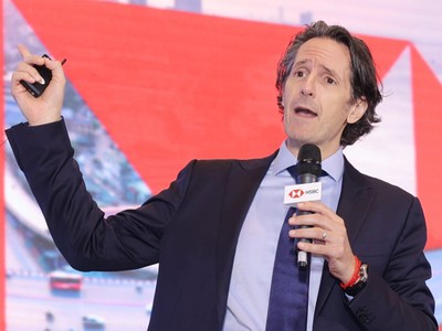 Ông Frederic Neumann, Chuyên gia Kinh tế trưởng Khối Nghiên cứu Kinh tế châu Á - Thái Bình Dương, Ngân hàng HSBC 