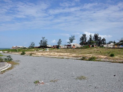 Tắc trong quy hoạch vệt cây xanh dọc tuyến ven biển tại Quảng Nam 