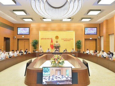 Phiên họp sáng 16/10 của Ủy ban Thường vụ Quốc hội.